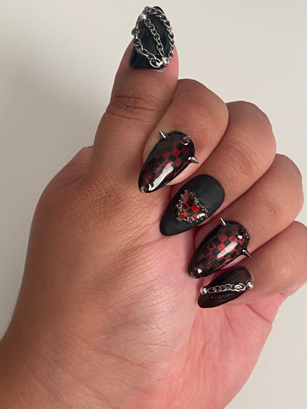 Red Flannel Gothic Press-on Nails